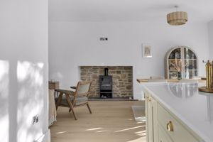 Photo 33- click for photo gallery